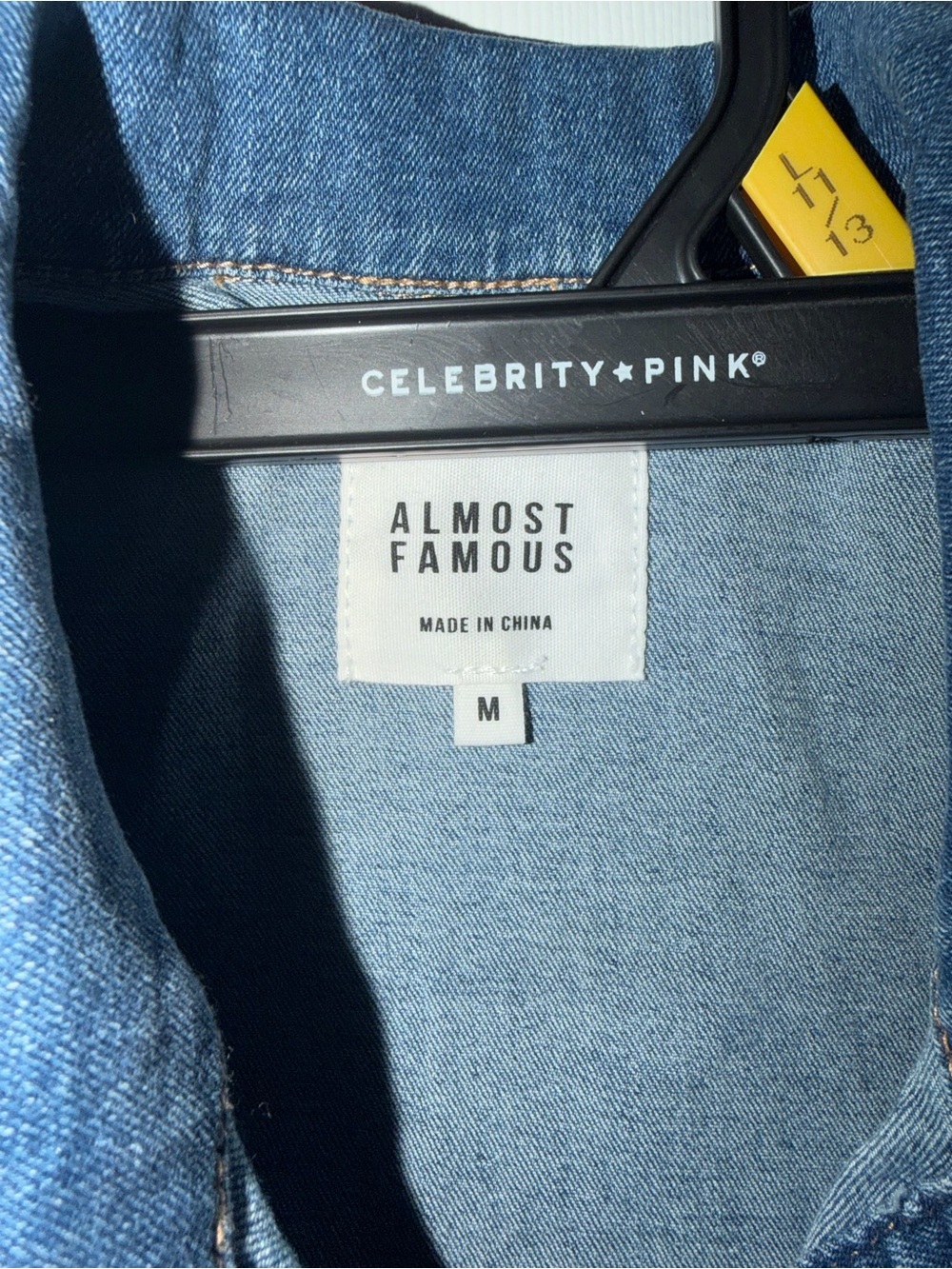 Jeans Subcategory - Picture 3 of 3